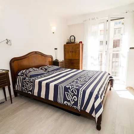Appartamento Le Brassens, 3 Chambres Et Balcon Parigi