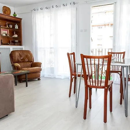 Le Brassens, 3 Chambres Et Balcon *